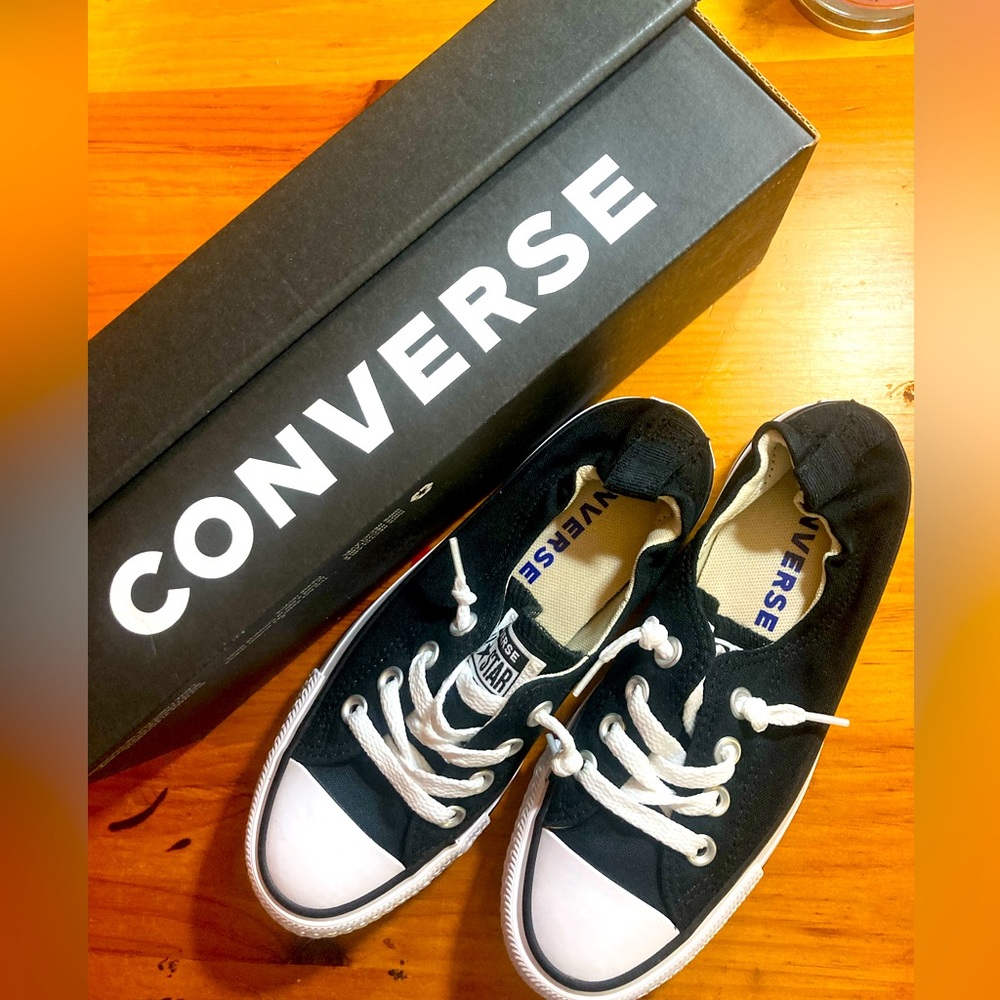 ⭐️BRAND NEW⭐️ Converse Shoreline Shoes